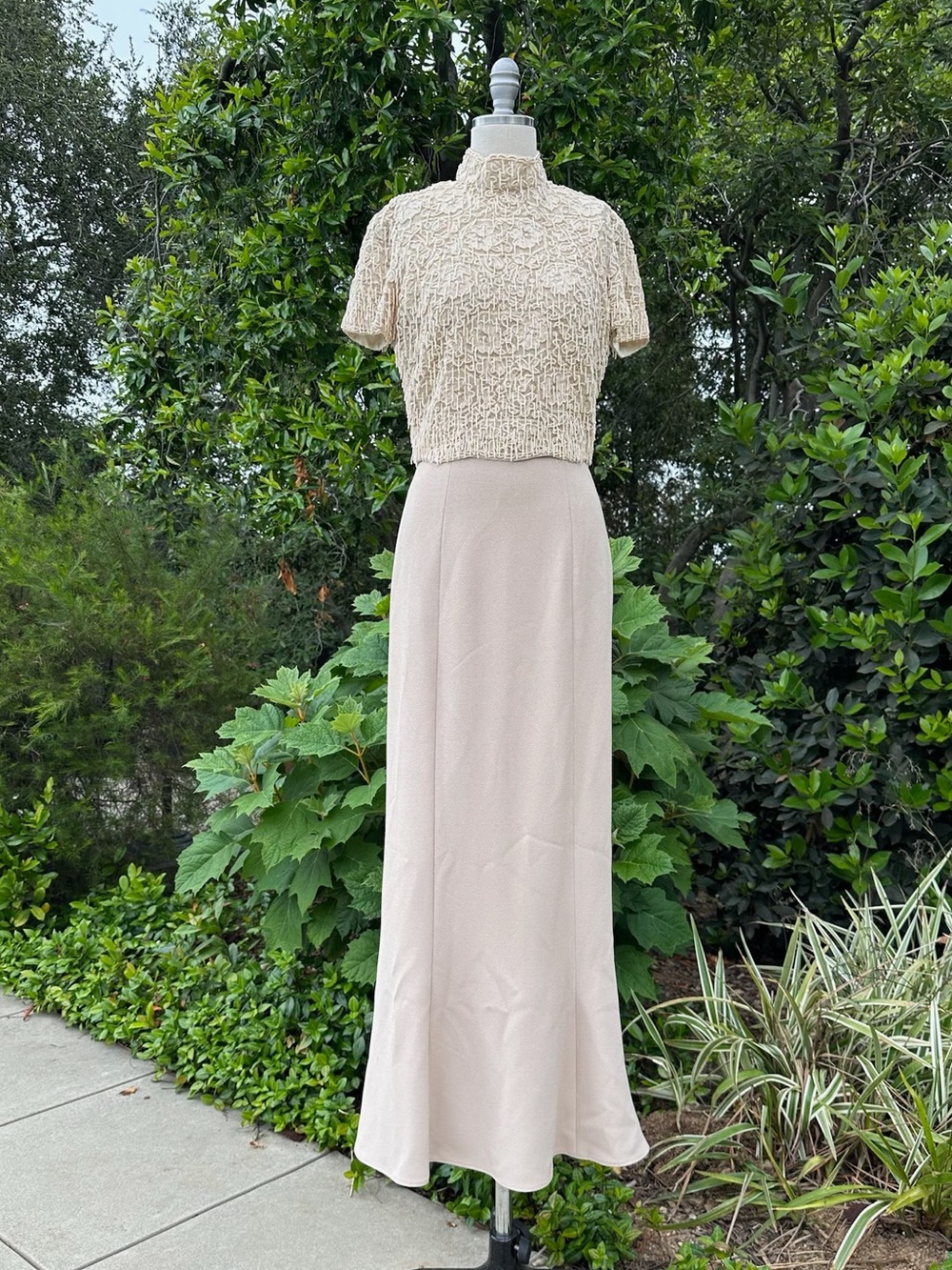 NWT VIE by Victoria Royal vintage beaded and lace 2-piece set - size 4